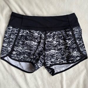 Lululemon Run Times Shorts • Size 4 • 4” inseam